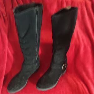 Size 9 tall black boots never worn